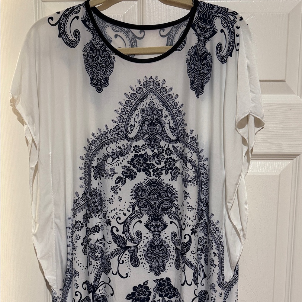 White & Navy Paisley Print Women’s Tunic Top